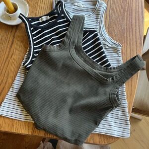 Bundle of 3 madewell tanks XS/S